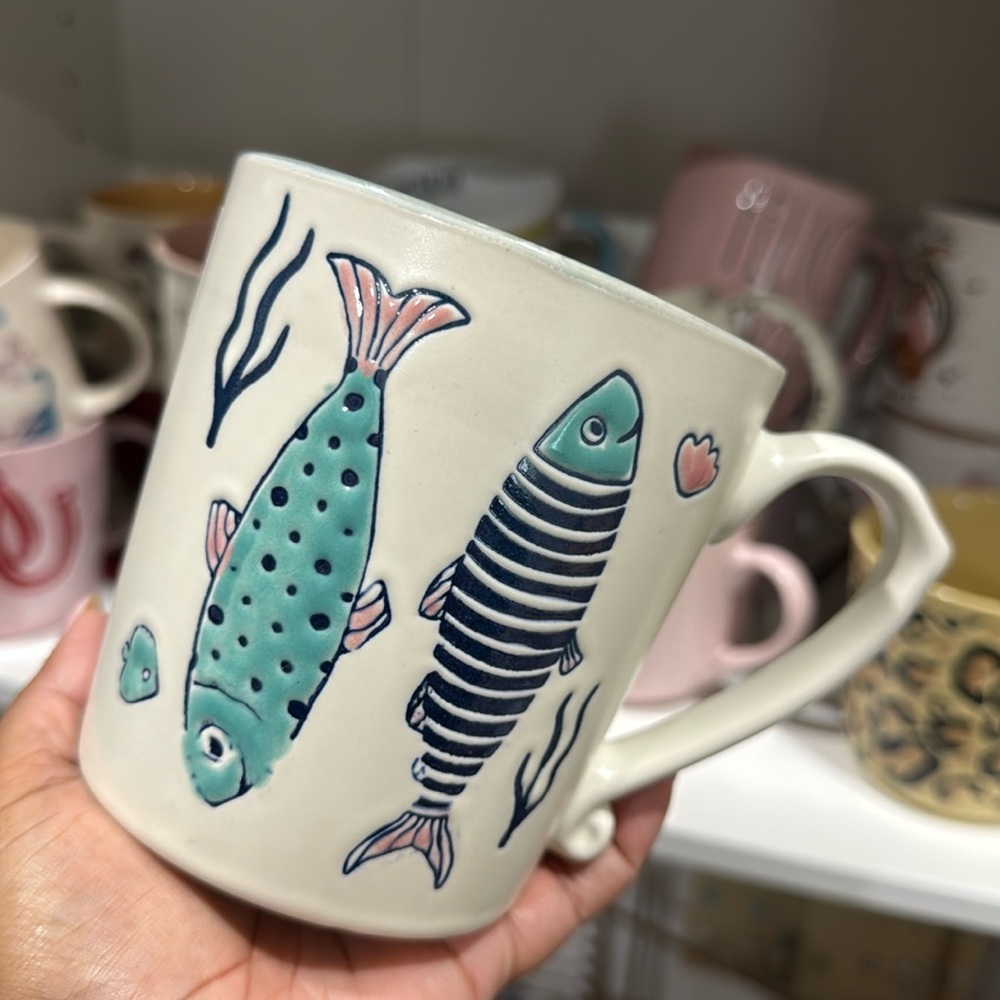 New Finn And Fish Textured Mug
